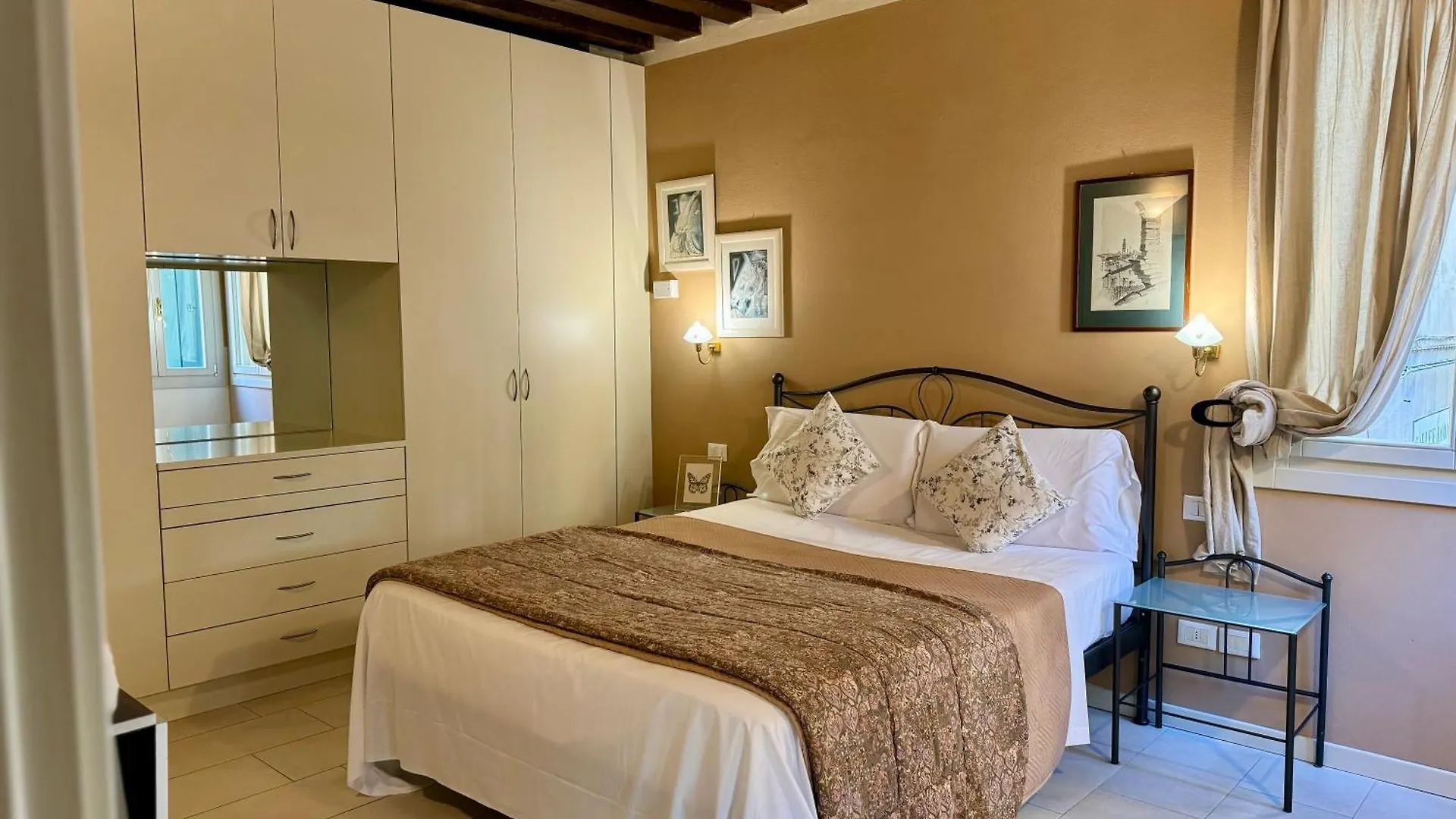 Guest house First Dream Venice